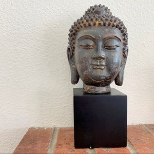 Buddha bust